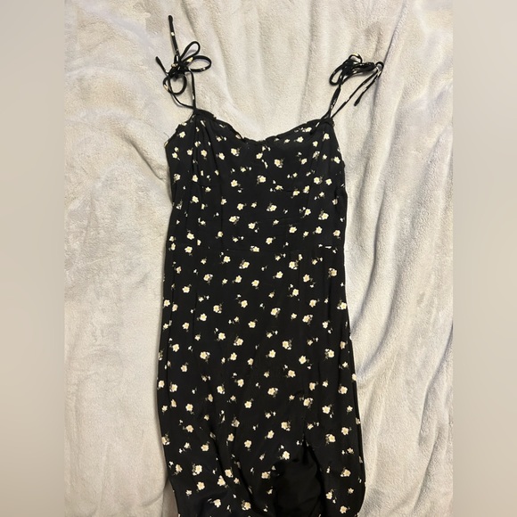 Envy + Grace Black Floral Long Slit Dress - Picture 2 of 2